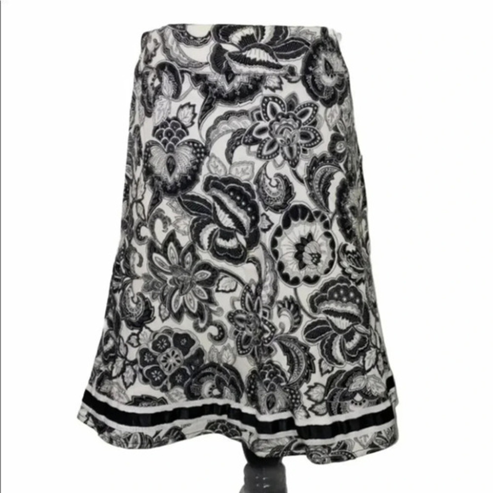 Geoffrey‎ Beene Sport black/white paisley skirt